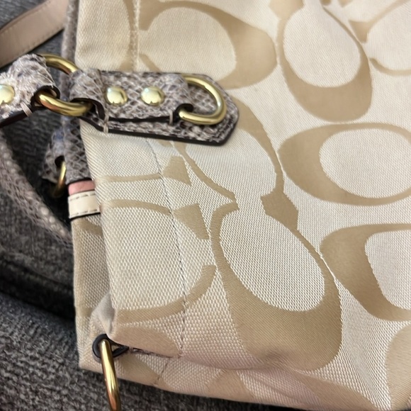 Coach Beige Signature Canvas And Python Embossed Leather Ashley Tote - Picture 15 of 16